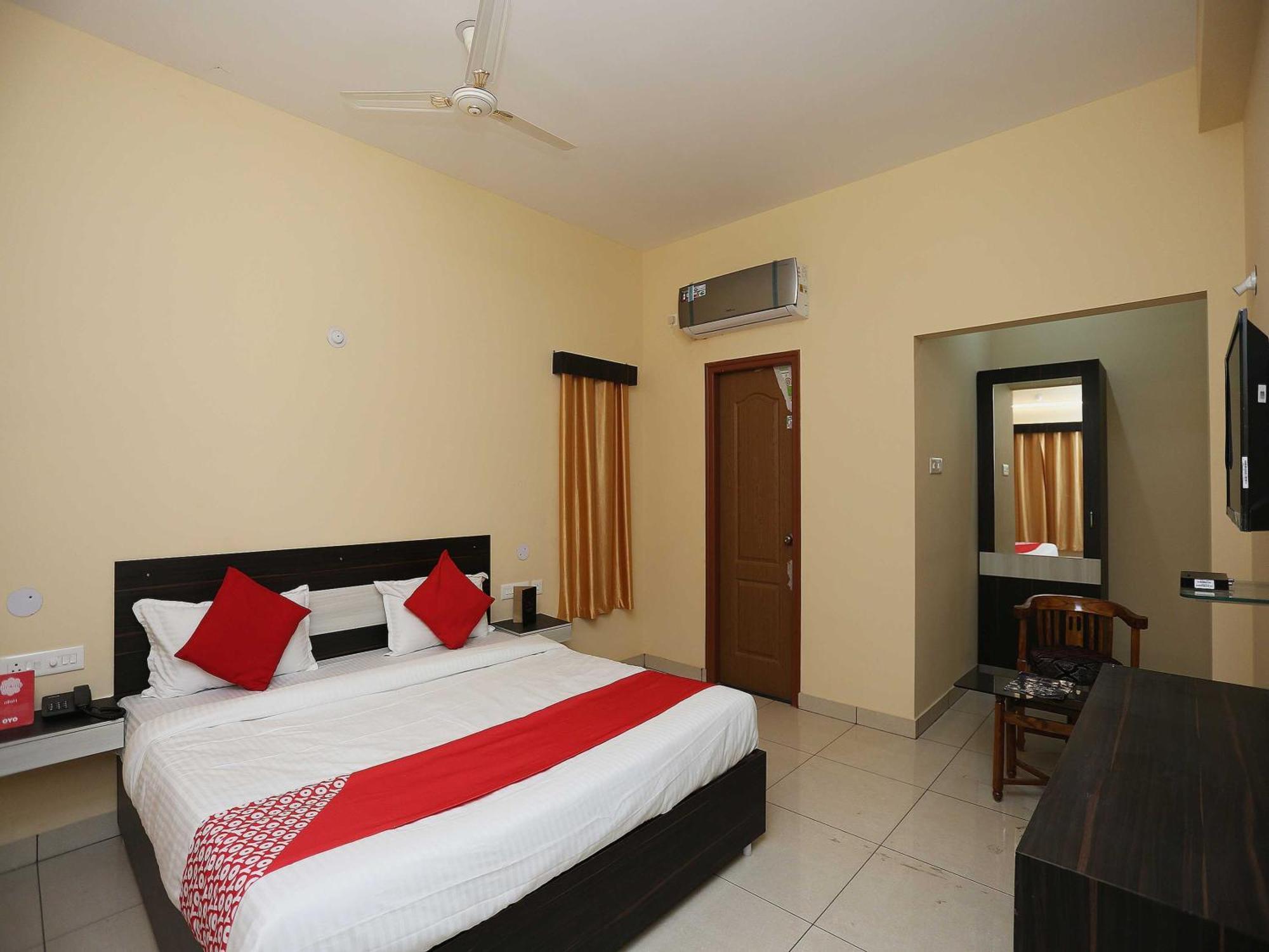 בובנשוואר Hotel O Blue Bell מראה חיצוני תמונה