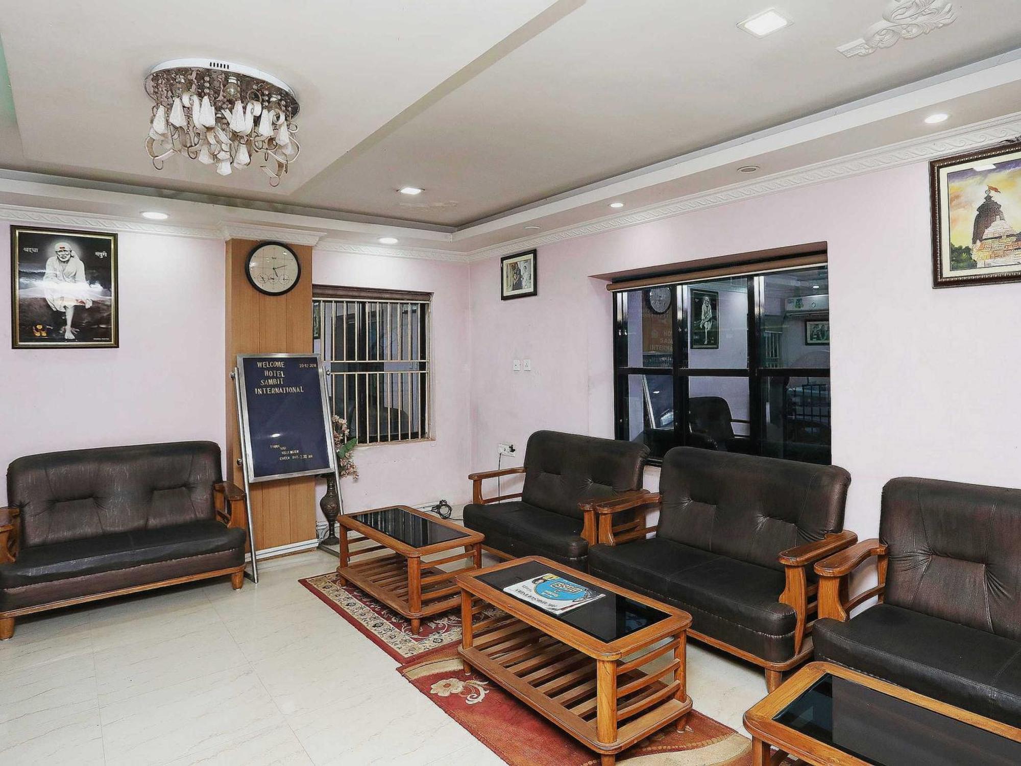 בובנשוואר Hotel O Blue Bell מראה חיצוני תמונה